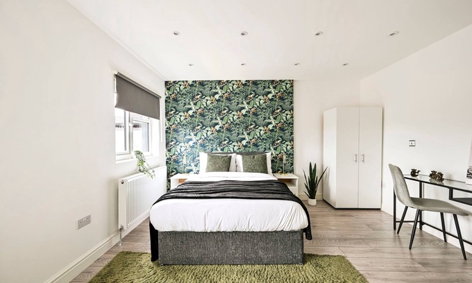 Ealing Apartamento | Jungle Oasis in London- Sleeps 4