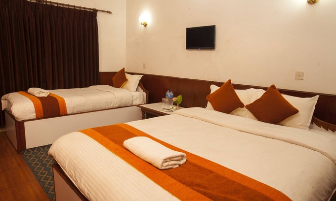 Sauraha Hotel | Jungle Safari Resort