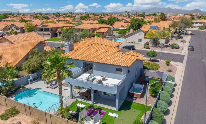 Mesa Casa | Jungle Themed Retreat | Pool | Jacuzzi | Game Room