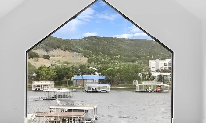 Graford Casa | Juniper View 🖼️ Serene Cove 🎣 🛶 🏊🏼‍♂️ Deepwater Dock For Your Boats 🚤