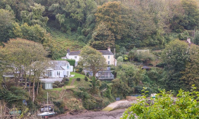 Newton Ferrers Cabaña | Junket Studio, NOSS MAYO