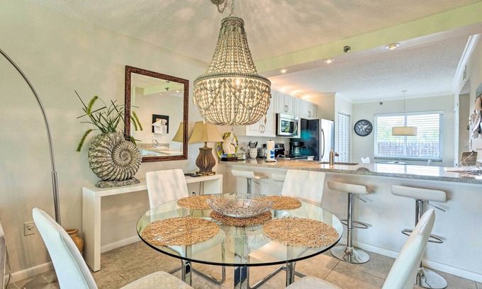 Sea Palms Apartamento | Jupiter Condo w/ Pool Access, Walk to Beach!