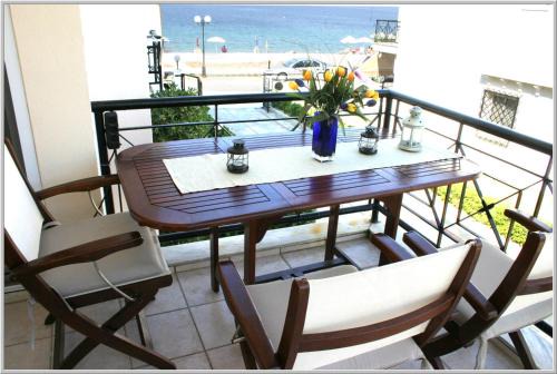 Toroni Apartamento | Just 20 meters from the beach