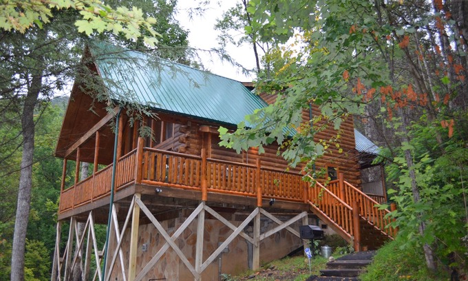 Gatlinburg Cabina | JUST ENUFF Cabin - 5 Star Beautiful View en Gatlinburg tiene todo lo que necesita.