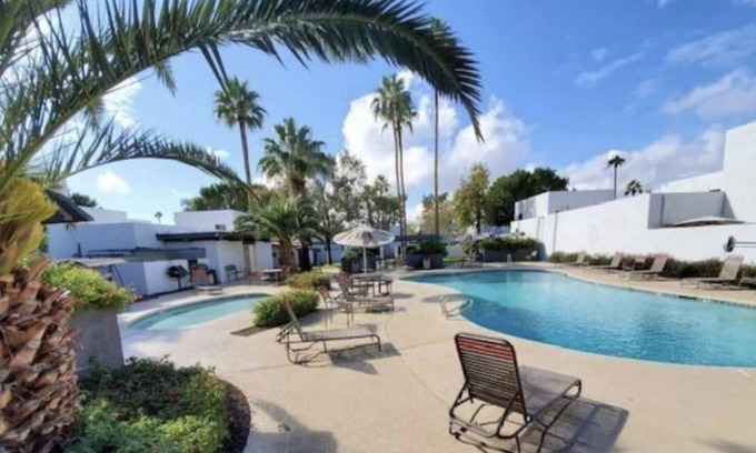 Scottsdale Estates Nine Casa | Just Launched - Pool - Kitchen - Location Old Town