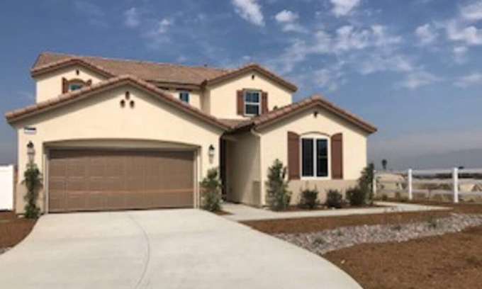 Redlands Casa | Just like being at home! (3 Bedrooms) w/ Access to park with a walking trail.