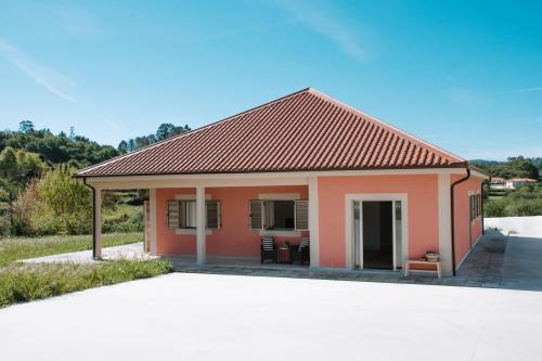 Padornelo Villa | Just Like Home - Casa Rosa