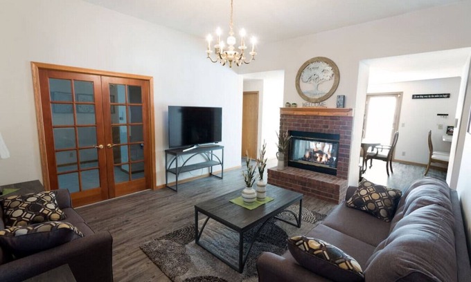 Lincoln Casa | Just Like Home- Lincoln
