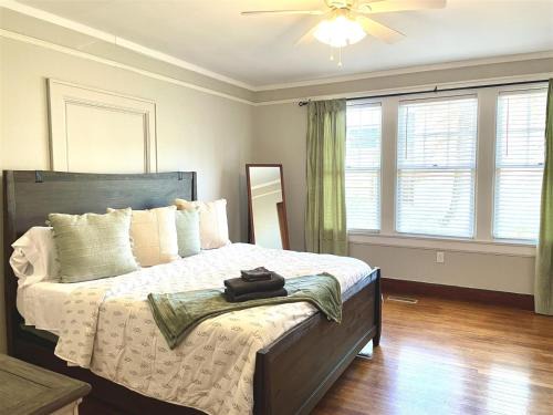 Anderson Casa | Just minutes from DT Anderson!