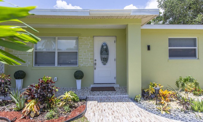 Hunt Club Apartamento | Just one Guest house near PGA