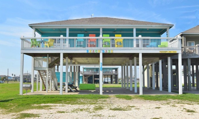 Crystal Beach Casa | ¡A solo unos pasos de Sand & Surf! Duerme 12, con 2 Master Suites! Alquiler perfecto!