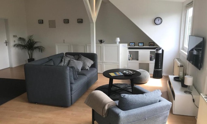 Heppens Apartamento | KÄPTNS LOFT Ferienwohnung