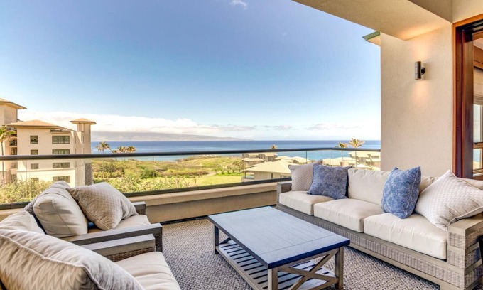 Montage Kapalua Bay Apartamento | K B M Resorts: Molokai At Montage Kapalua Bay, Ocean View, 3 Bedrooms Penthouse, Steps to Beach and Kapalua Bay, Includes Rental Car!