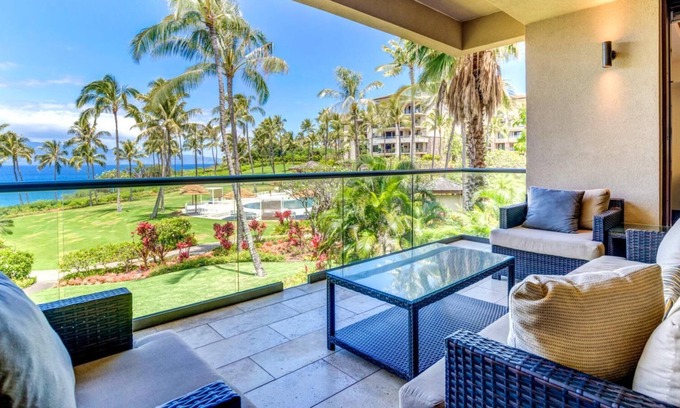 Montage Kapalua Bay Apartamento | K B M Resorts: Palapala at Montage Kapalua Bay, Stunning 3500 Sqft 3 Bedrooms, 3.5 Bathrooms, Ocean Front Resort, Includes Rental Car!