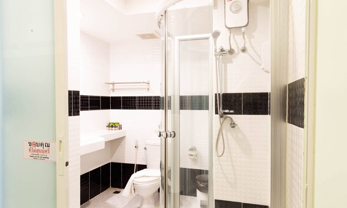 Minburi Hotel | K Residence Suvarnabhumi Por RoomQuuest