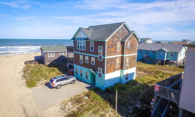 South Nags Head Casa | K1054 La BU. Vista al mar, 60 pies a la playa, mesa de billar, jacuzzi, mascotas OK!
