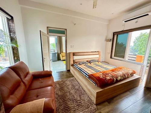 Varanasi Casa | Kaashi Flora (Modern Suite)