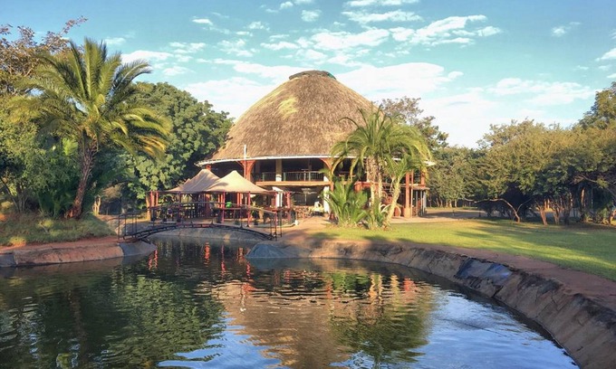 Livingstone Cabina | Kaazmein Lodge