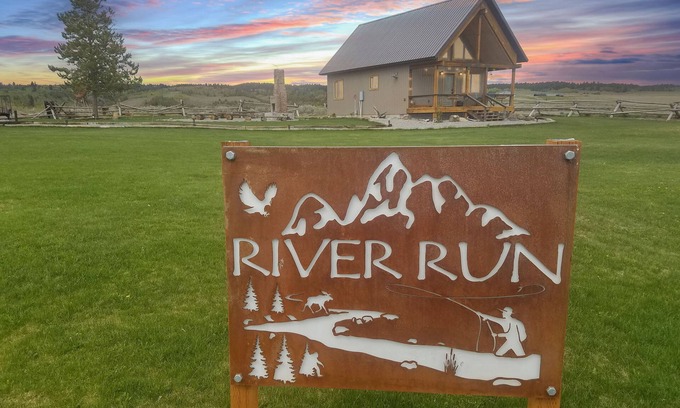 Ashton Casa | Kabino: River Run Cabin on Henry's Fork, Fire Pit, perfect fishing trip!