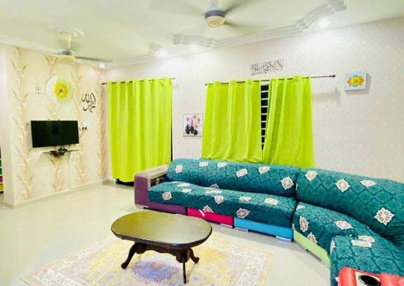 Batu Buruk Casa | KAHFI Aiza Homestay @ Kuala Terengganu