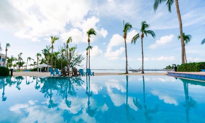Rum Point Condominio | Kaibo Yacht Club Beach Front, Phase 2.