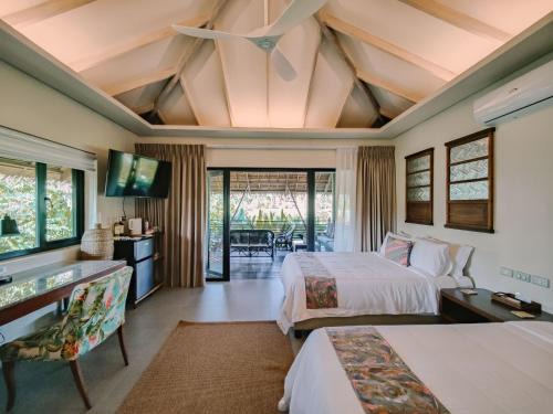 Catangnan Hotel | Kaimana Resort Siargao