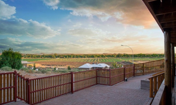 Upington Cabina | Kalahari Lion's Rest