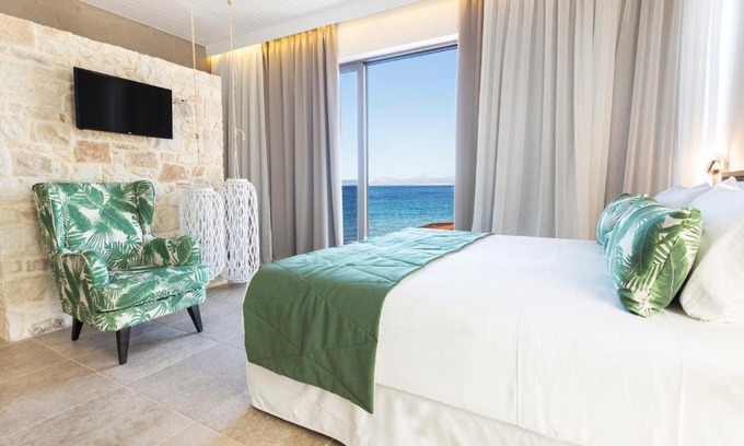 Kato Galatas Apartamento | Kalamaki Luxury Suites