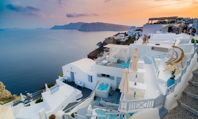Oia Hotel | Kaleidoscope Cave Houses Oia