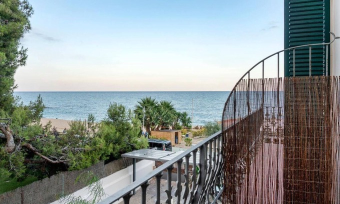 Caldes d'Estrac Casa | Kalima Beach