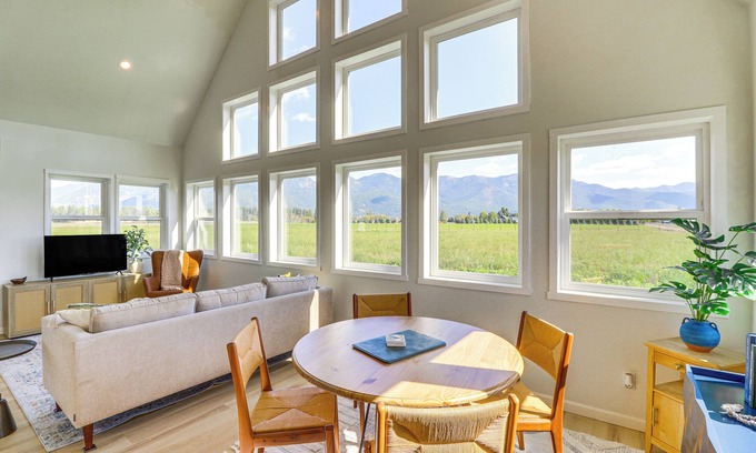 Creston Casa | Kalispell Mountain Getaway w/ Hot Tub & Fire Pit!