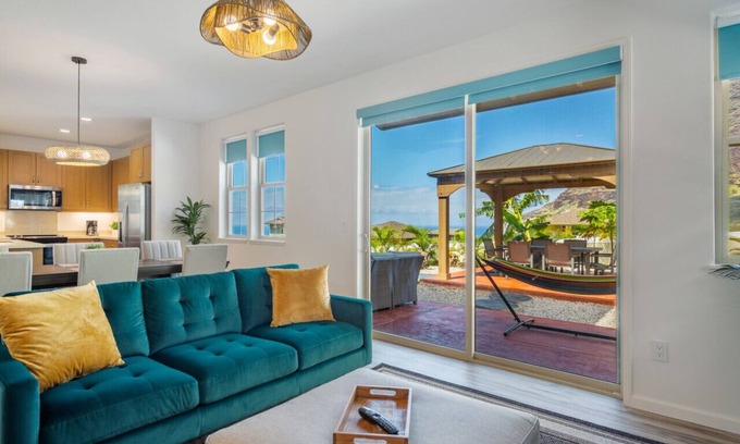 Makaha Valley Apartamento | Kalo Homes - Makaha Modern