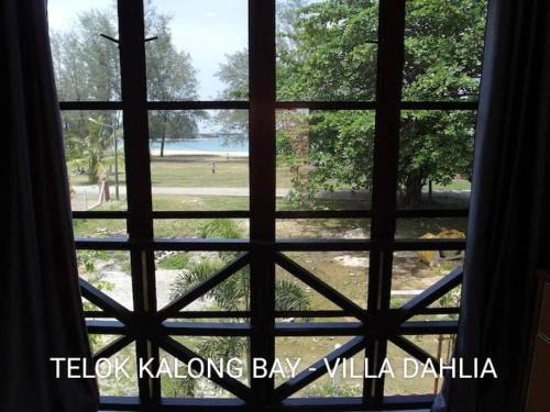 Chukai Casa | KaLong Bay Homestay Dahlia Tepi Pantai
