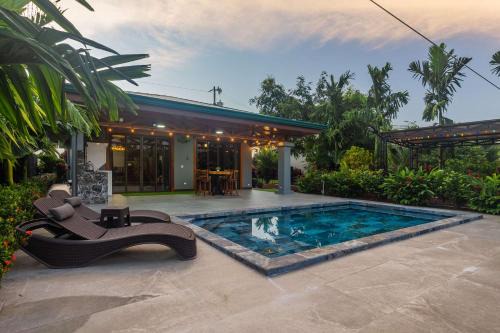 Peñas Blancas Villa | Kaluma Toucan Farmstay Villa