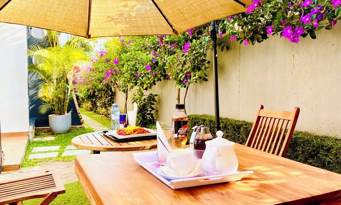Kireka Cama Y Desayuno | Kalys Vacation Homes: Serene bed & breakfast with WiFi in Wakiso