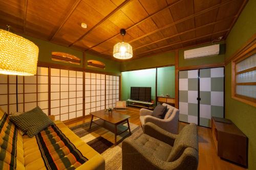Beppu Villa | Kamekawa Yukari Ann