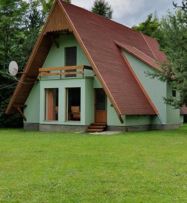 Sub Cetate Casa | Kamilla Kulcsoshaz