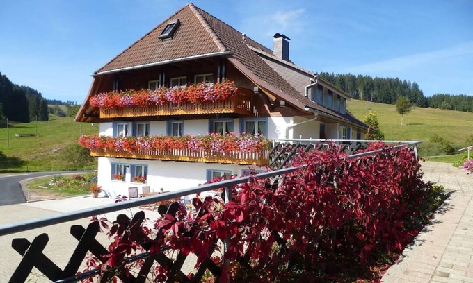 Titisee-Neustadt Apartamento | Kamille - Holiday apartment with balcony, Gästehaus Josenmühle