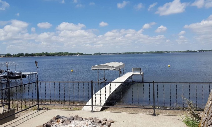 Watertown Casa | KampeskaCabin:Firepit,Hammock,Lakefront