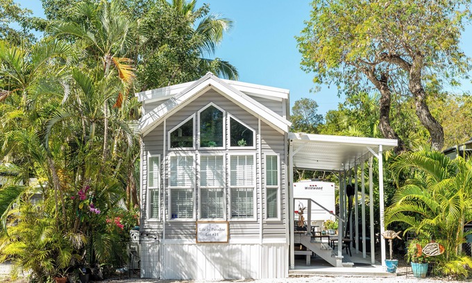 Key Largo Cabaña | Kampground Paradise w/Kayaks, Heated Pool & Marina