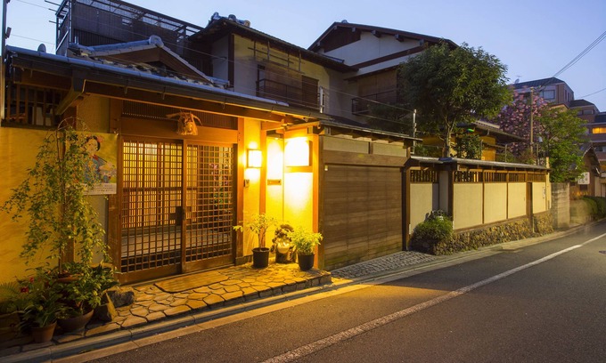 Sannenzaka Ninenzaka Casa | Kamuro An