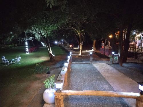 Dambulla Cama Y Desayuno | Kandalama Boralukande Villa