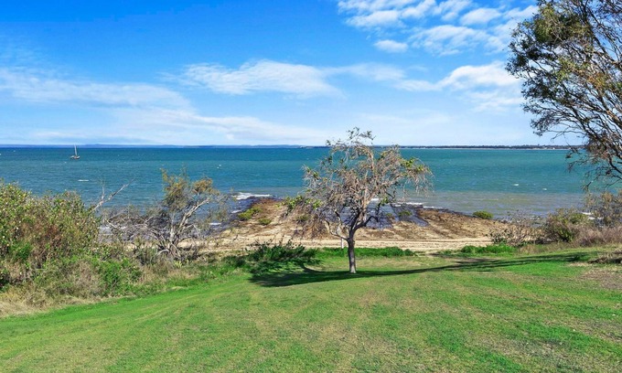 Point Vernon Casa | Kangaroos At The Point