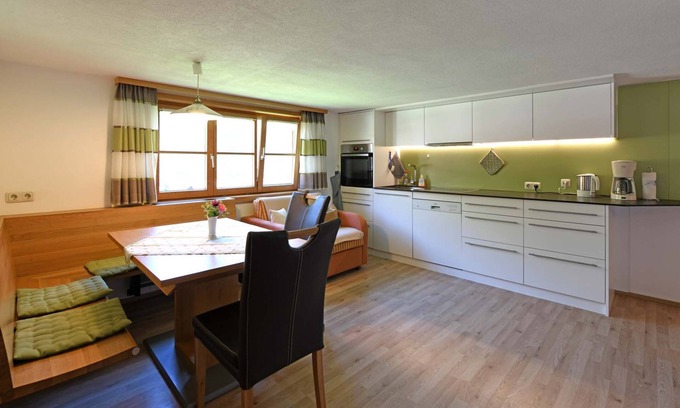 Au Apartamento | Kanisfluh + Holenke - Gästehaus Margreth