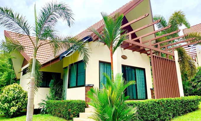 Nong Thale Villa | Kannapat House Krabi Villa 1