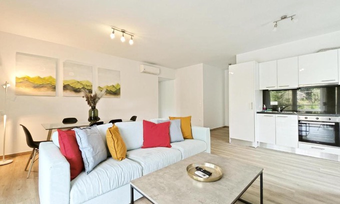 Filothei Apartamento | Kapodistriou by Verde Apartments