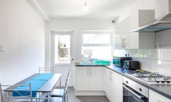Staple Hill Apartamento | Karah Suites - Lansdown Road