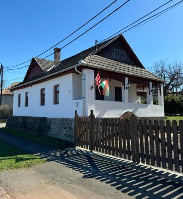 Holloko Casa | Karaván guest house