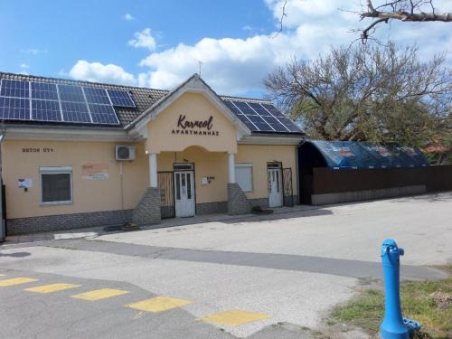 Cserkeszolo Apartamento | Karneol Apartmanház Cserkeszőlő