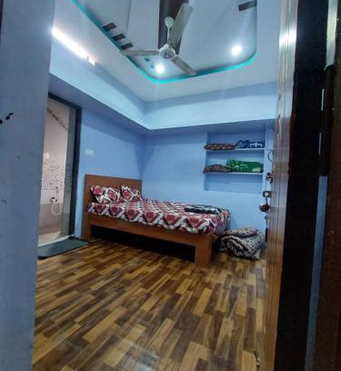 Kamalapur Casa | Karthik family guest house